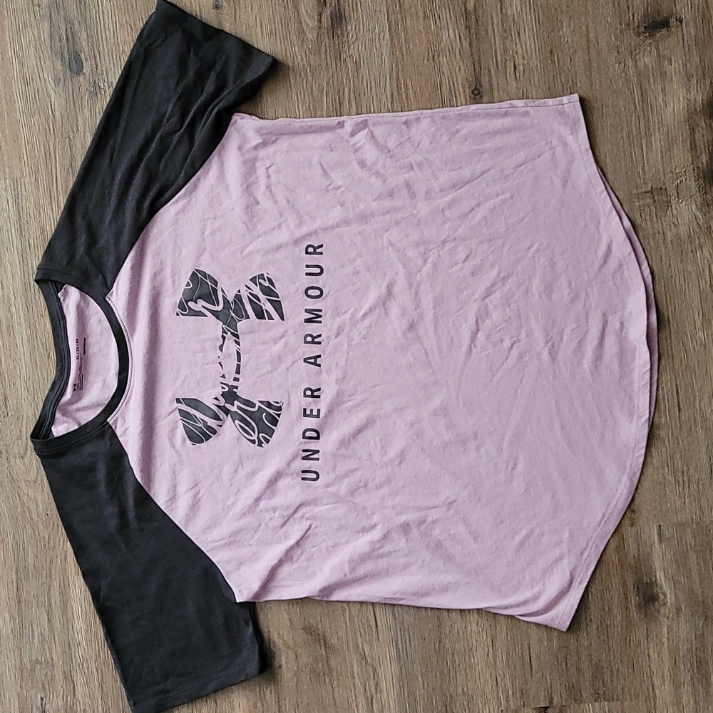 Under Armour XL Raglan Style T-Shirt Top